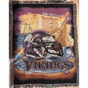Minnesota Vikings NFL Football Team Woven Throw Blanket Tapestry Viking Helmet